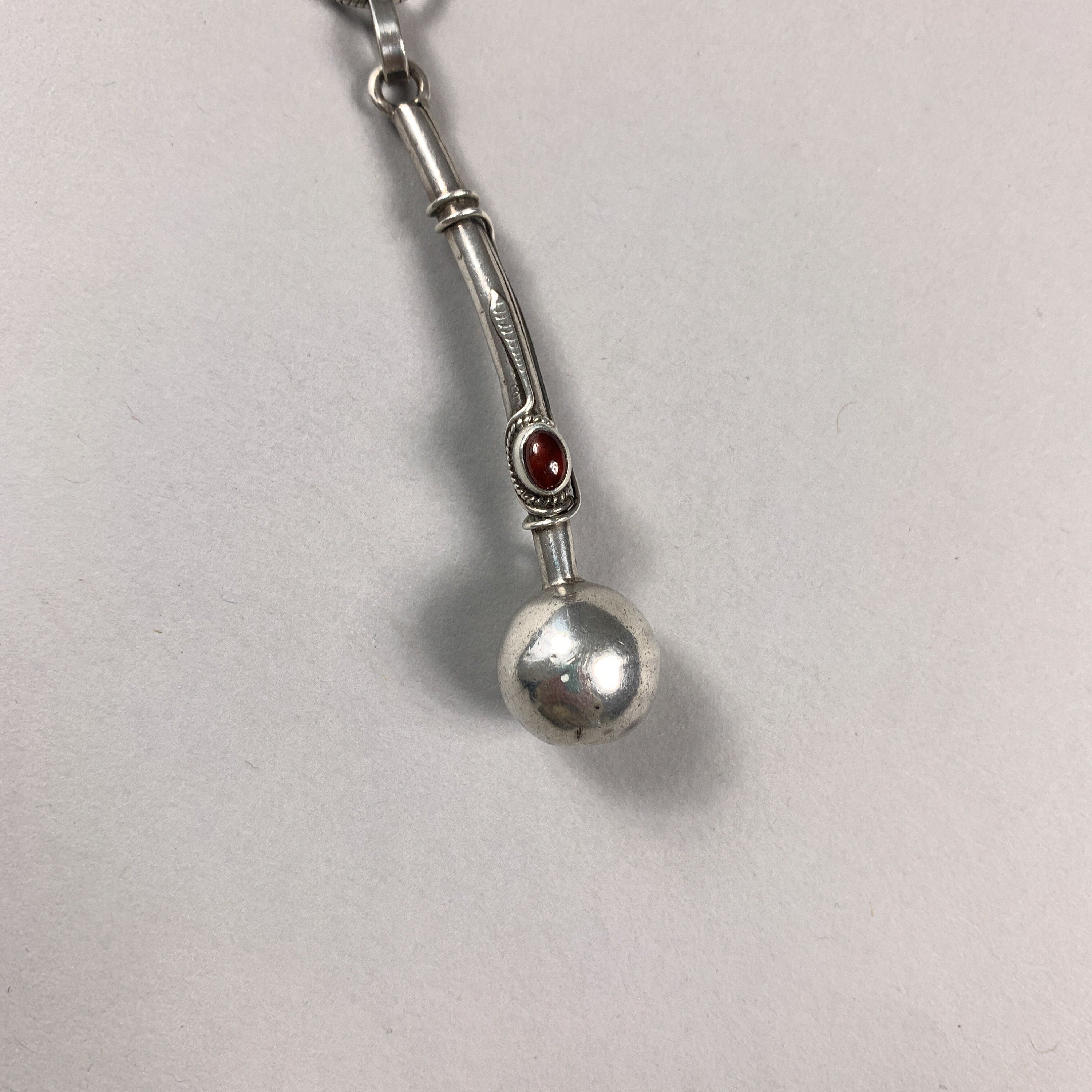 Vintage Unique Feather & Ball 925 Sterling Silver Long Garnet Pendant Necklace Boho Hippie Lucky Tri