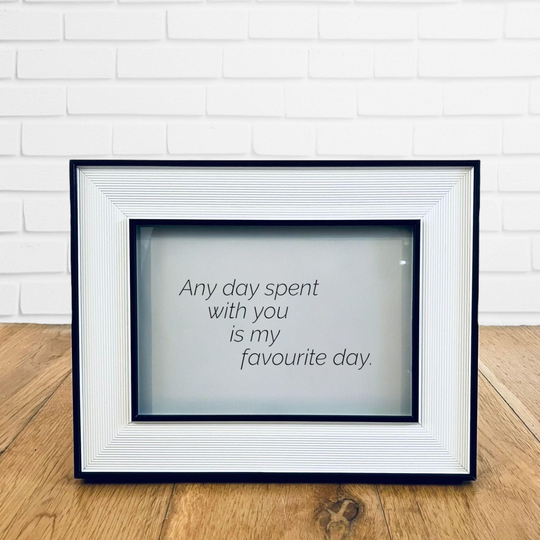 Classic Framed Love Quote Print Valentine&#39;s Day Gift Friend Girlfriend Boyfriend Anniversary Poe