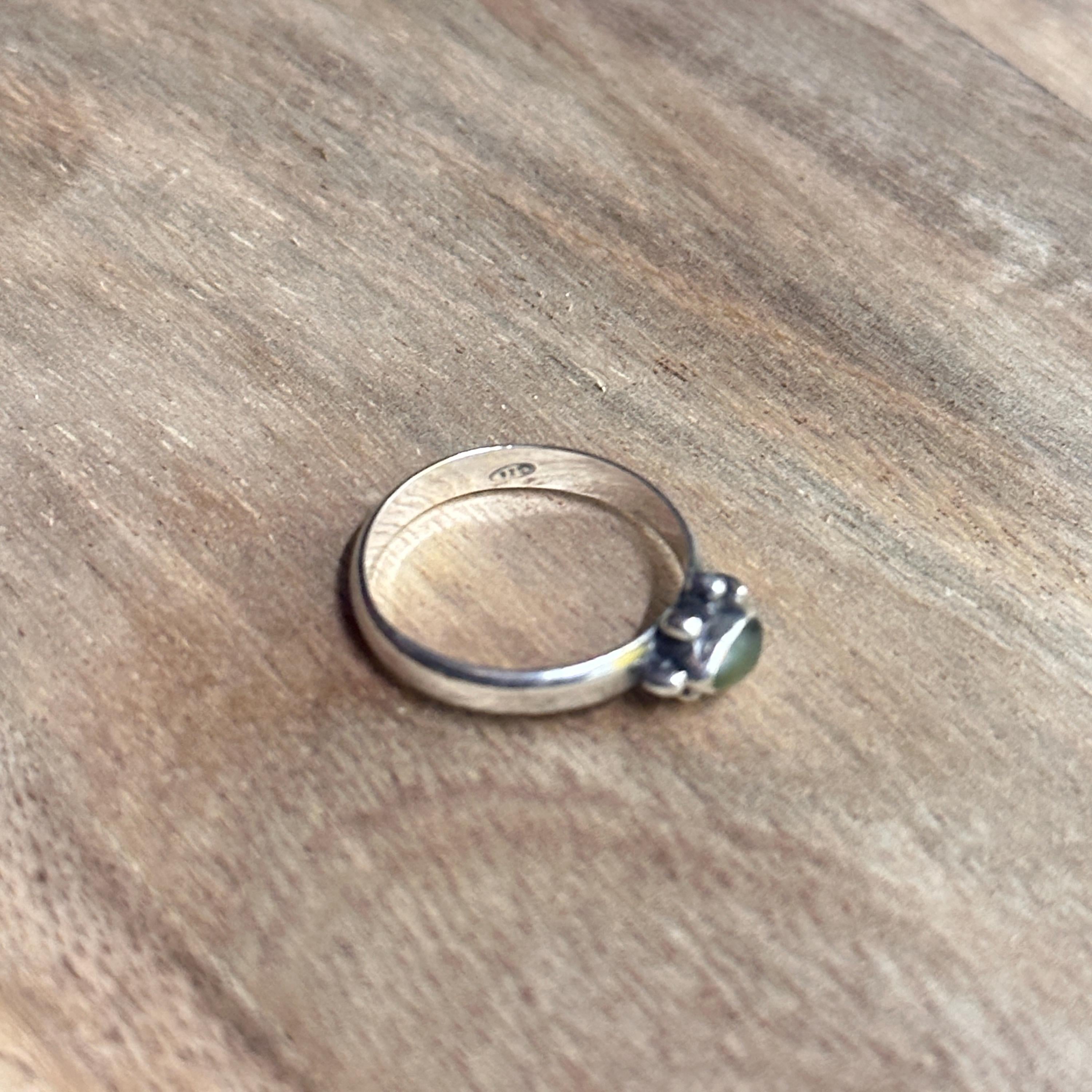 Vintage Unique 925 Silver Dark Green Gemstone Ring - Size L 1/2