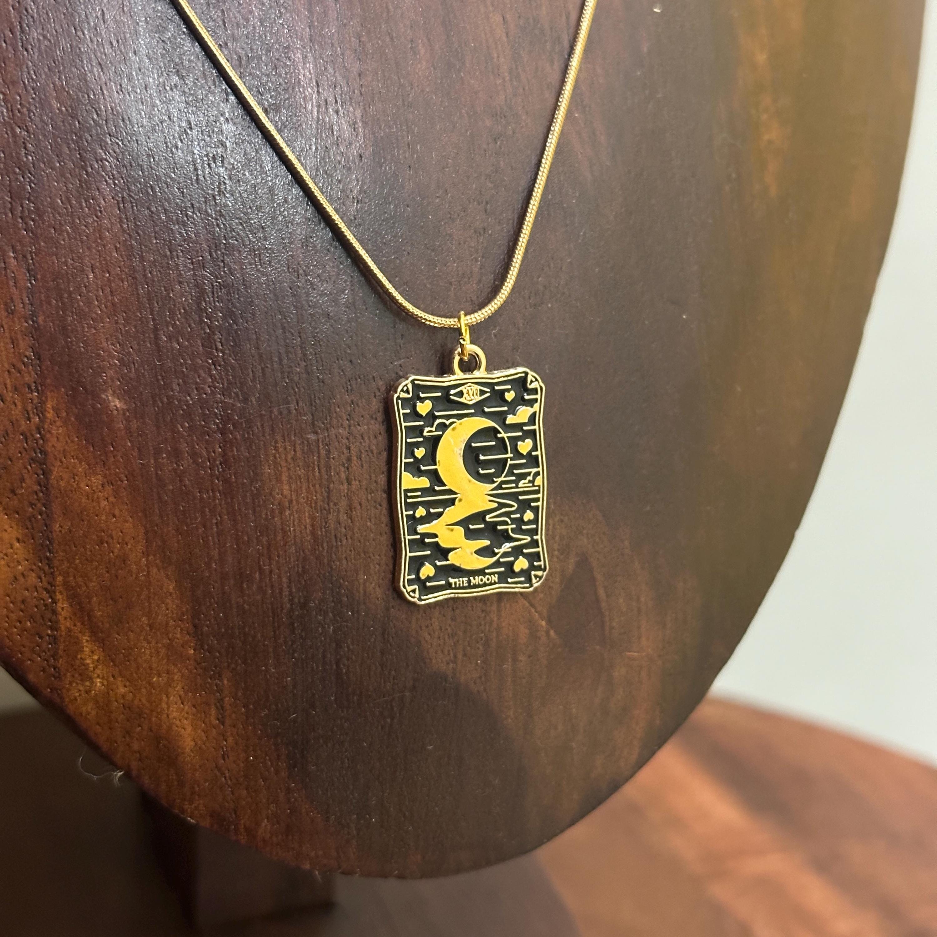Retro The Moon Tarot Card Pendant Necklace Gold Tone Snake Chain Lucky Gift