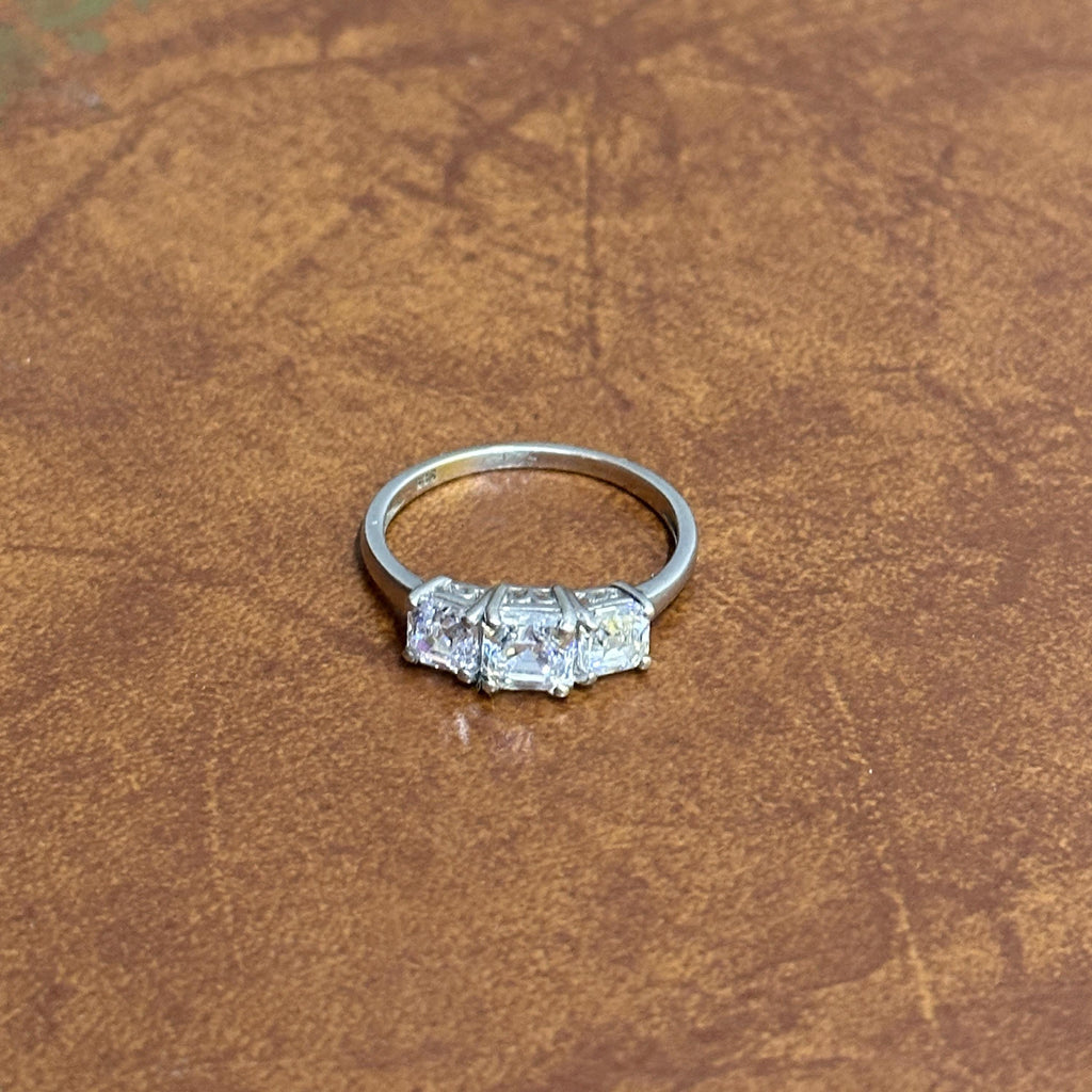 Vintage Classic 925 Solid Silver Trio Cubic Zirconia Gemstone Ring - Size U 1/2