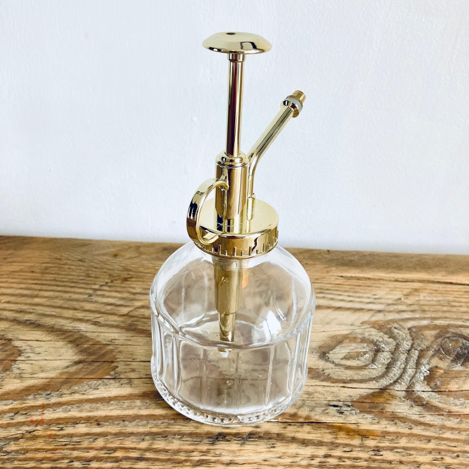 Vintage Style Glass Spritzer Bottle With Gold Spray Button Vintage Homeware Gift 16cm