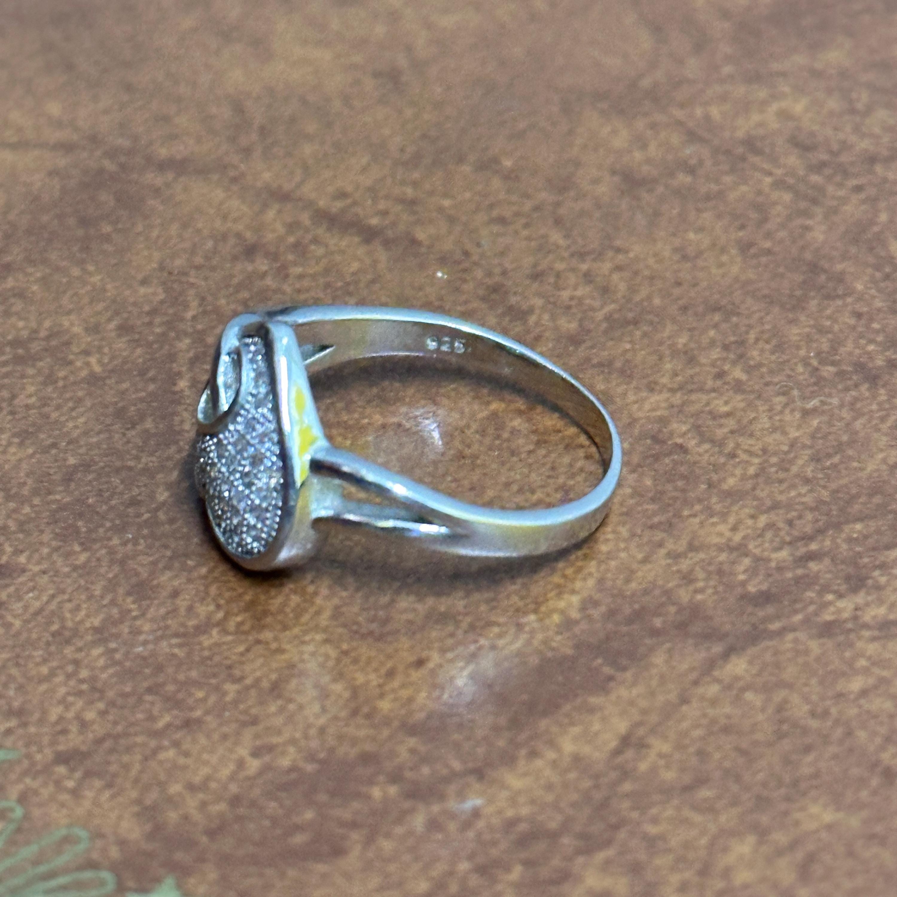 Vintage Unique 925 Silver Diamante Pierced Heart Ring - Size P 1/2