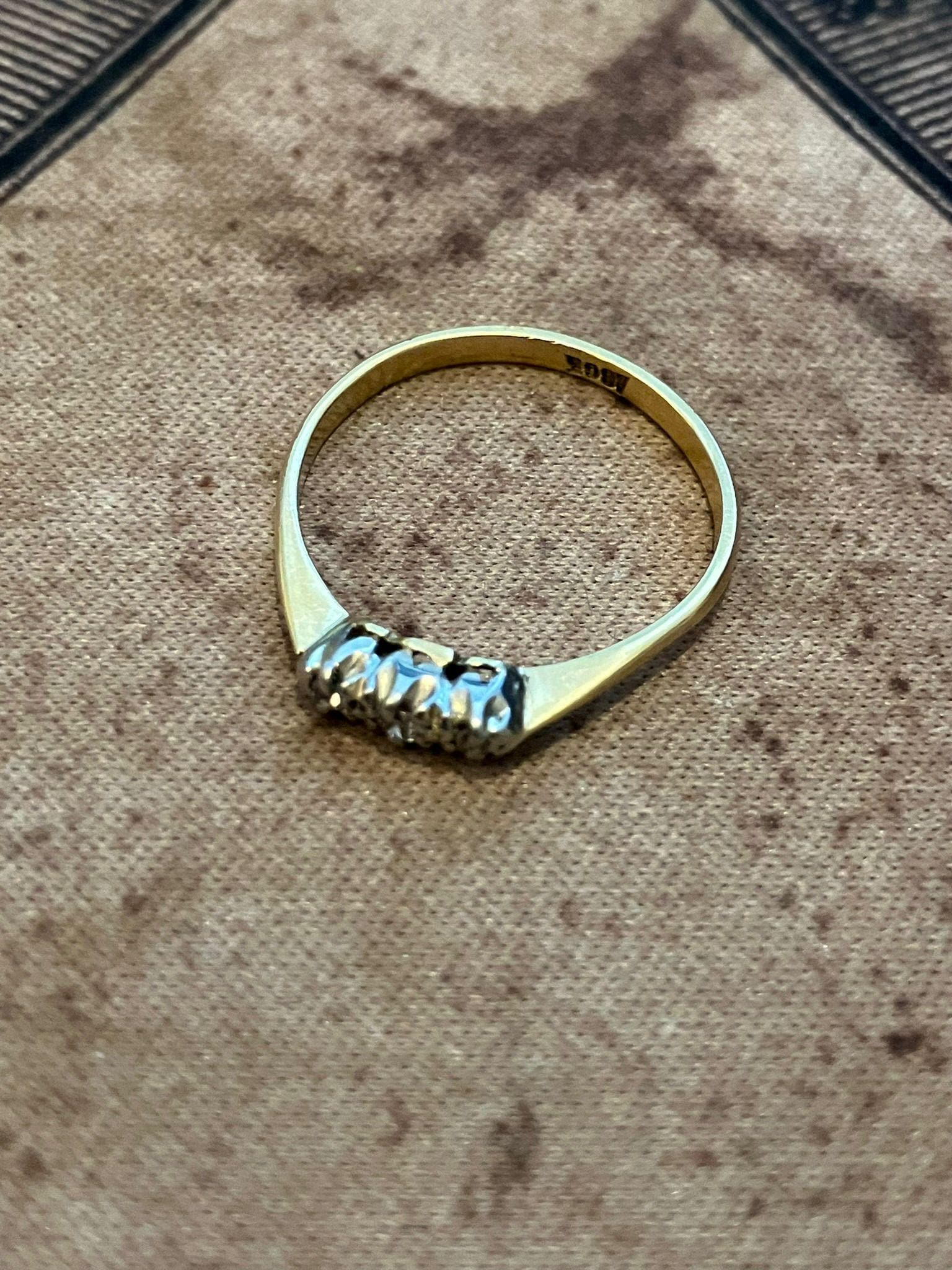 Vintage Gold Clear Gem Diamond Cluster Eternity Ring Gift - Size P