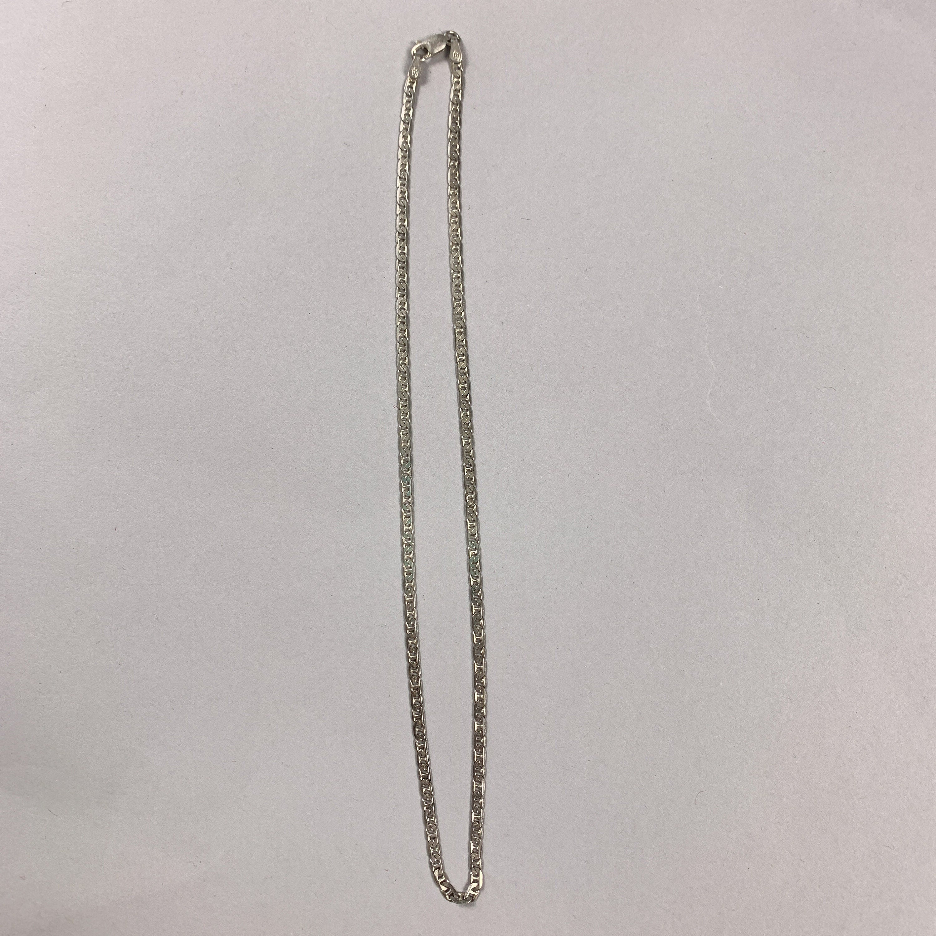 Vintage 925 Sterling Silver Short Choker Chain Necklace Made In Italy.