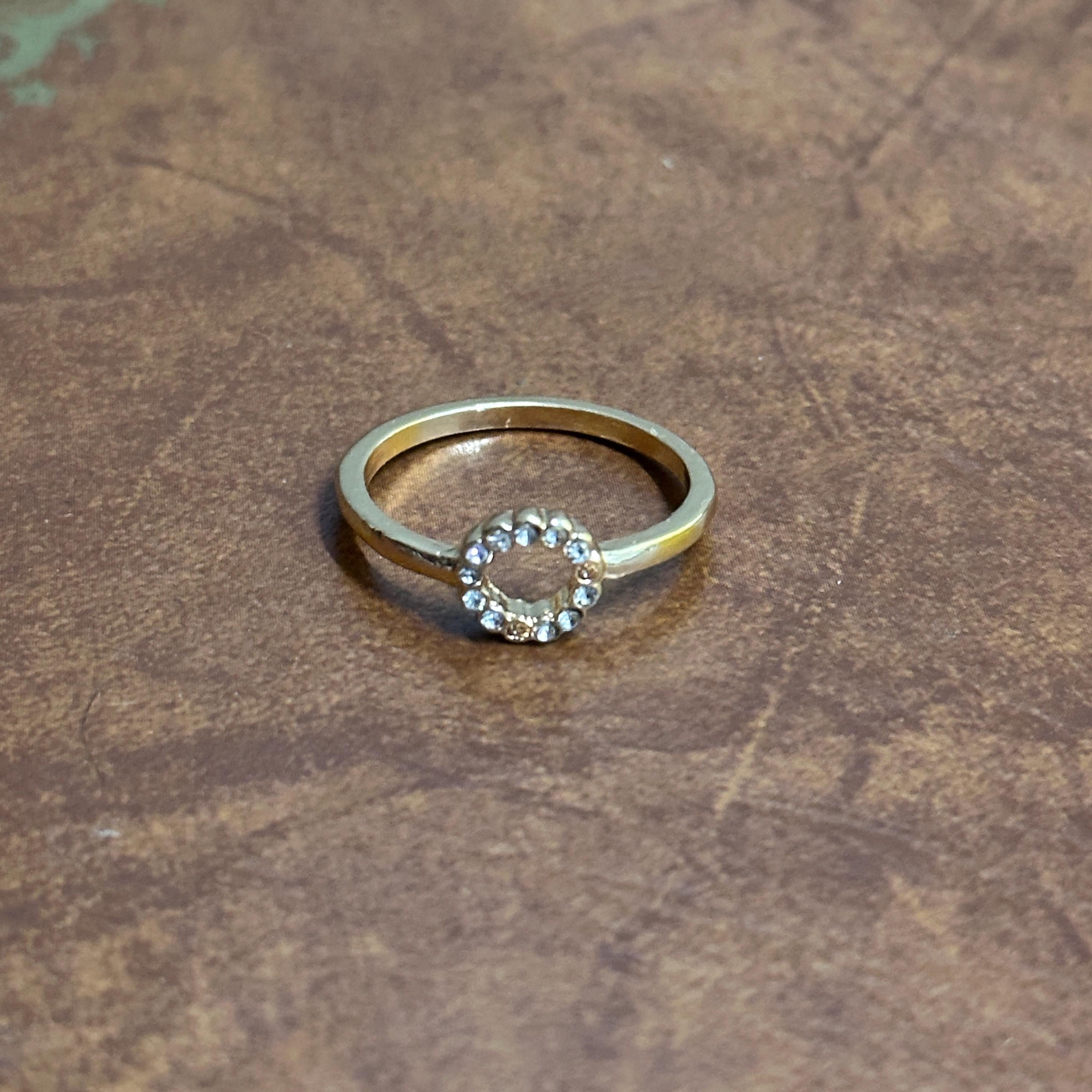 Vintage Classic Evening Silver/Gold Tone Ring Collection Stackable Ring Bundle 4 Pieces - Size S 1/2