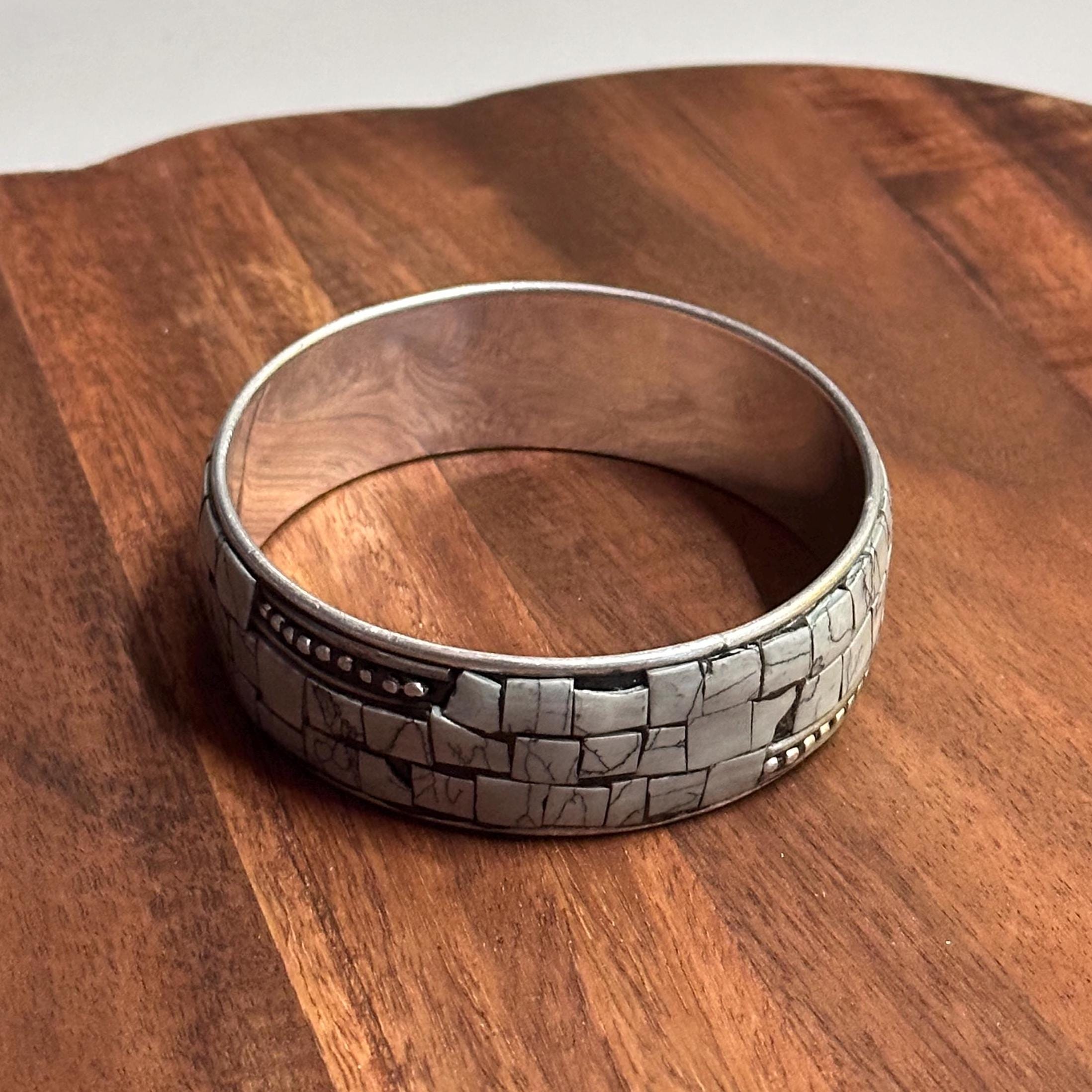 Vintage Wall/Tile Patterned Grunge Punk Metal Bangle Bracelet Silver Grey