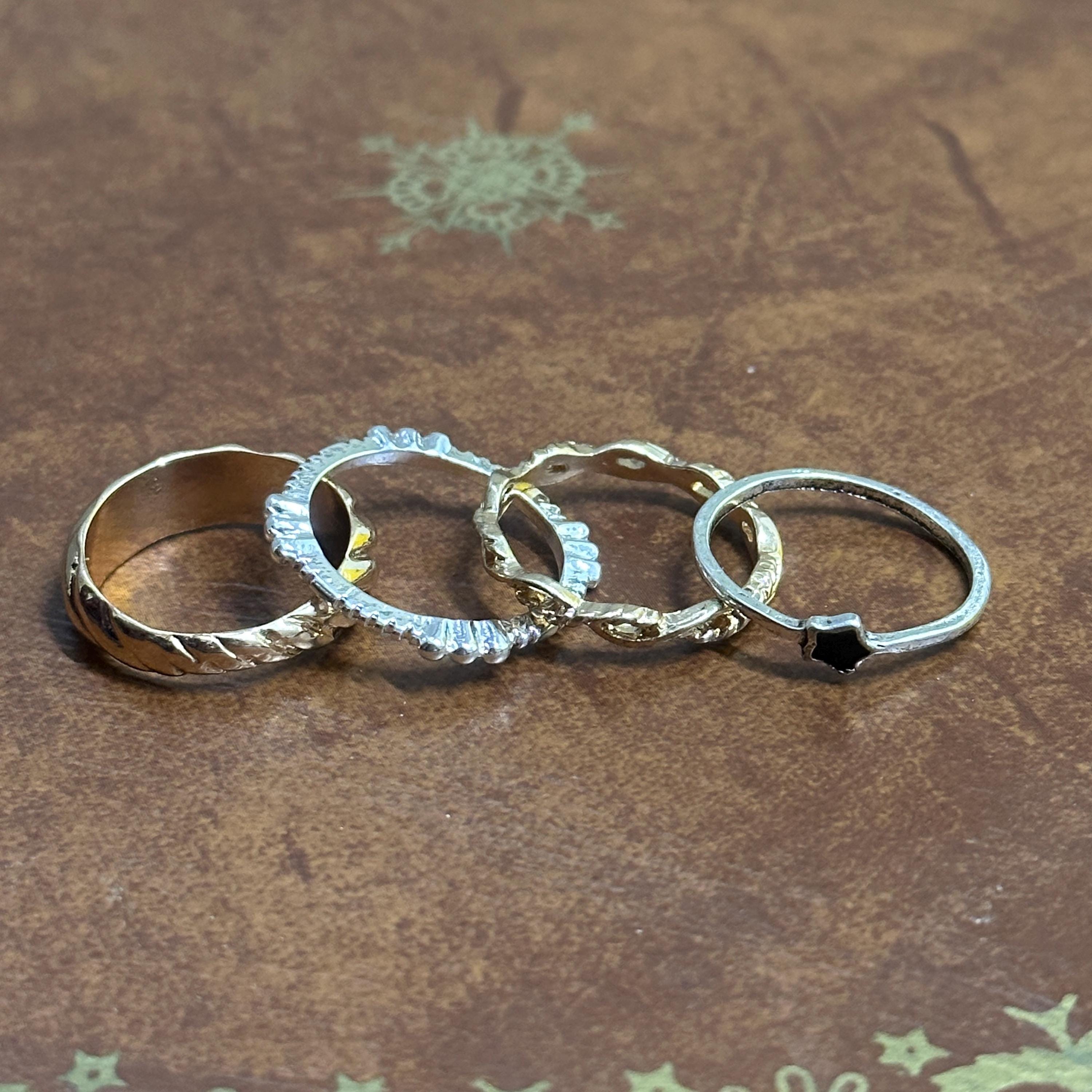 Vintage Costume Ring Bundle Silver/Gold Tone Stackable Rings Collection 4 Pieces - Size P 1/2