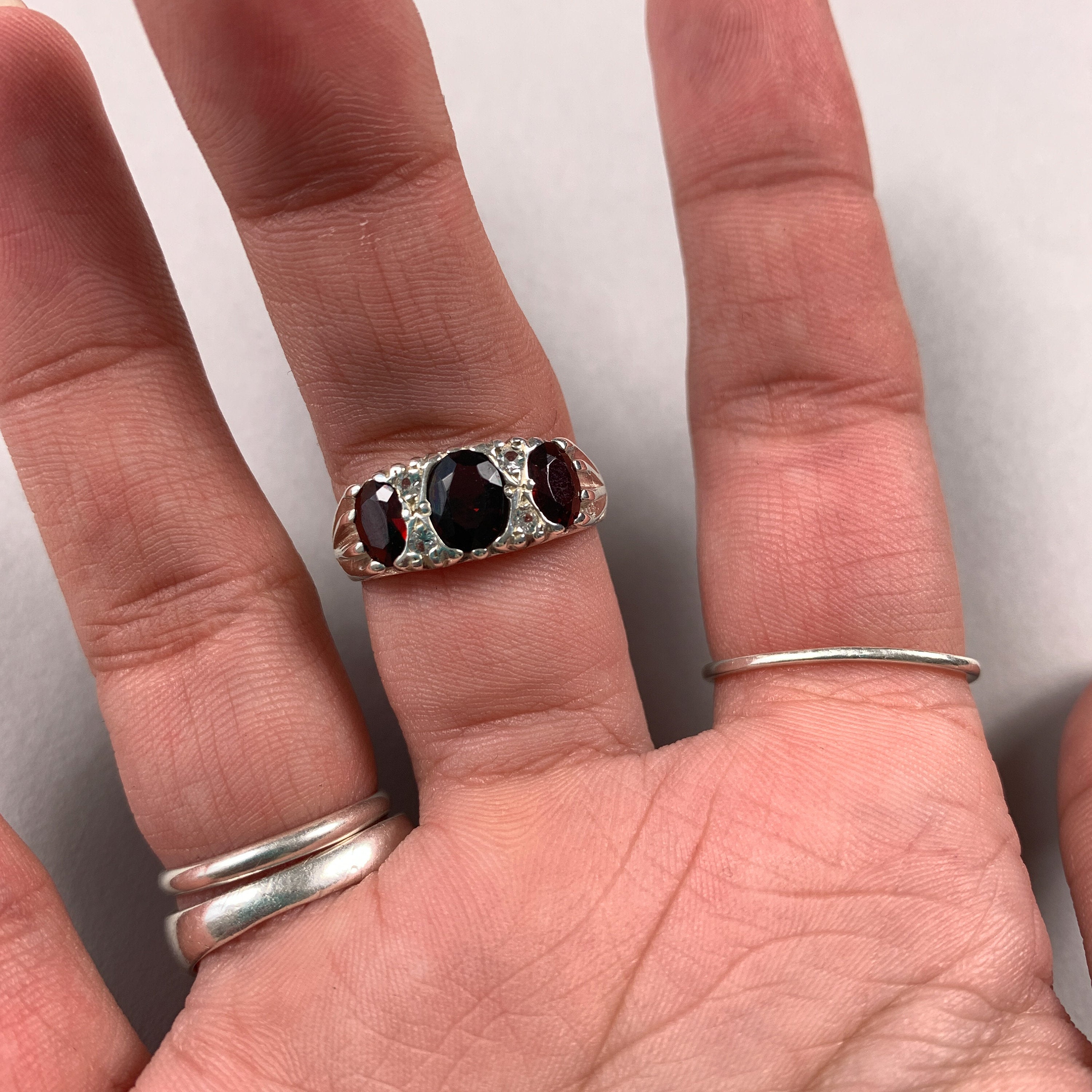 Vintage 925 Sterling Silver Garnet Trilogy Ring - Q