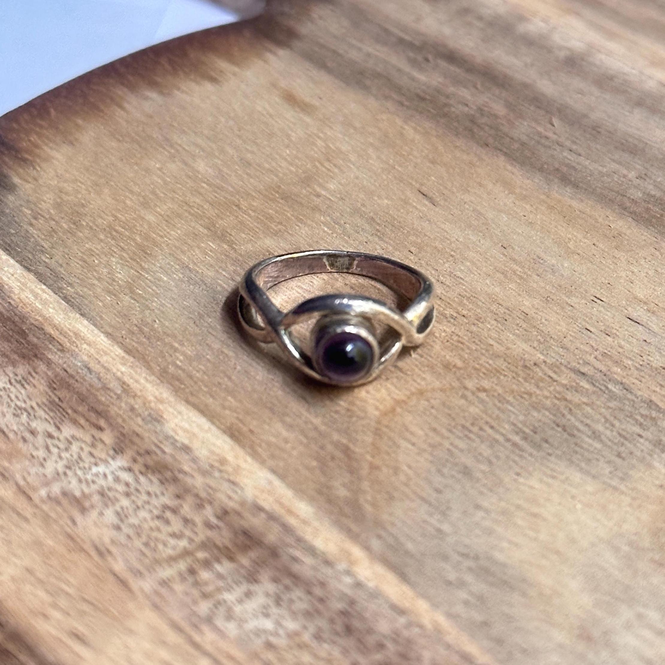 Vintage Unique 925 Silver Purple Gemstone Ring Gift- Size L