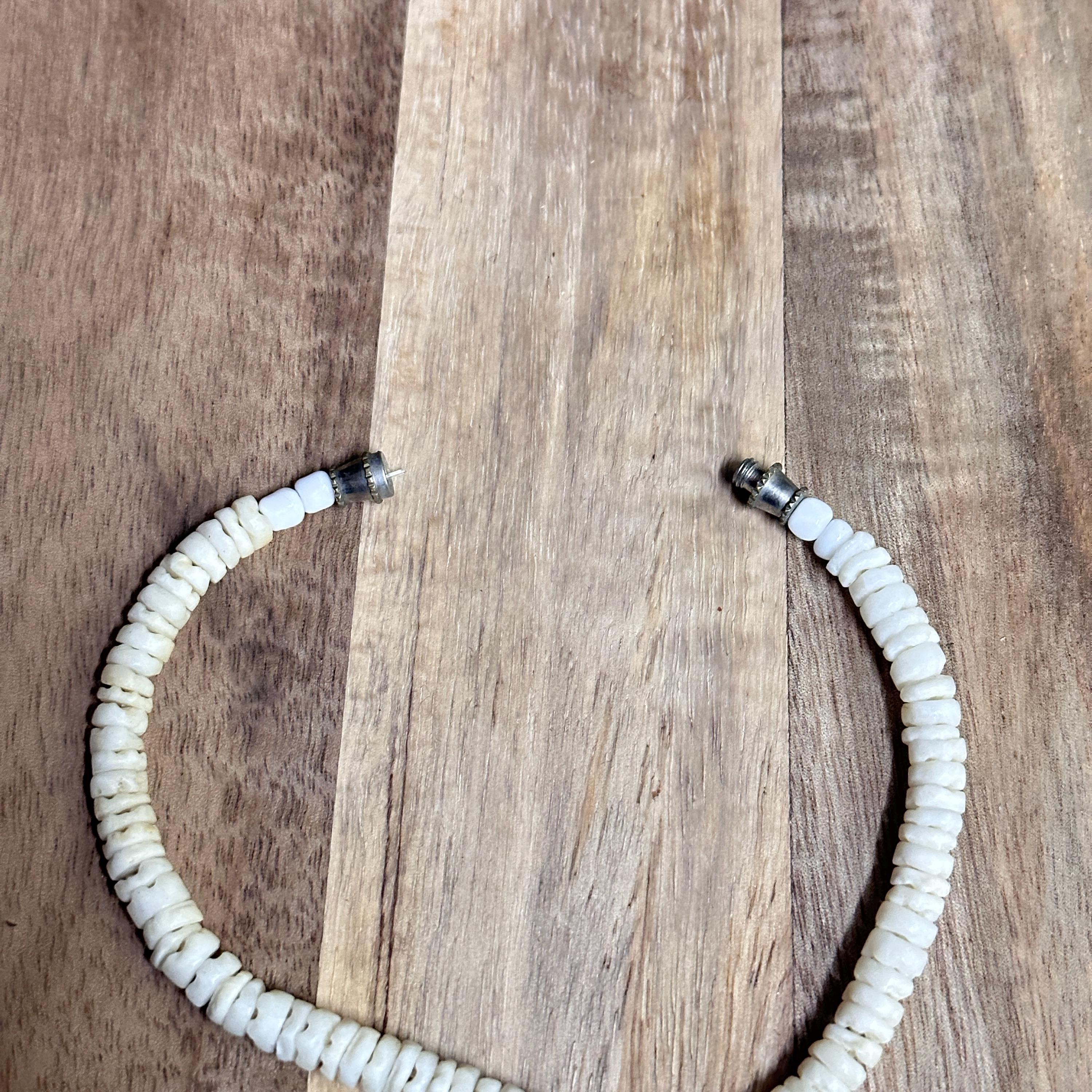 Vintage 80s Cream Caribbean Shell Bracelet Unique Gift