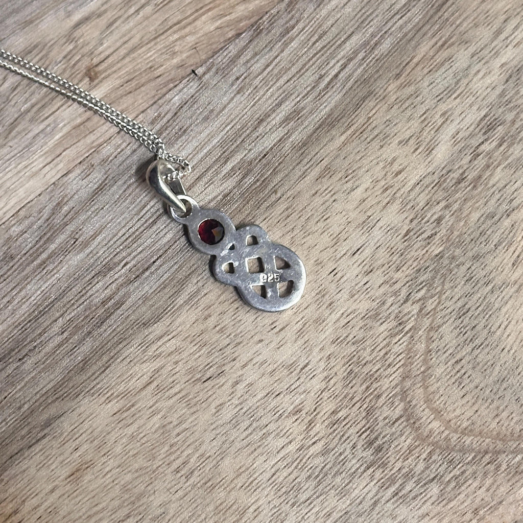 Vintage Delicate 925 Sterling Silver Red Gemstone Necklace Celtic Tribal Gift