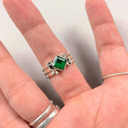 Vintage 925 Sterling Silver Band Ring with Green Stone Size O
