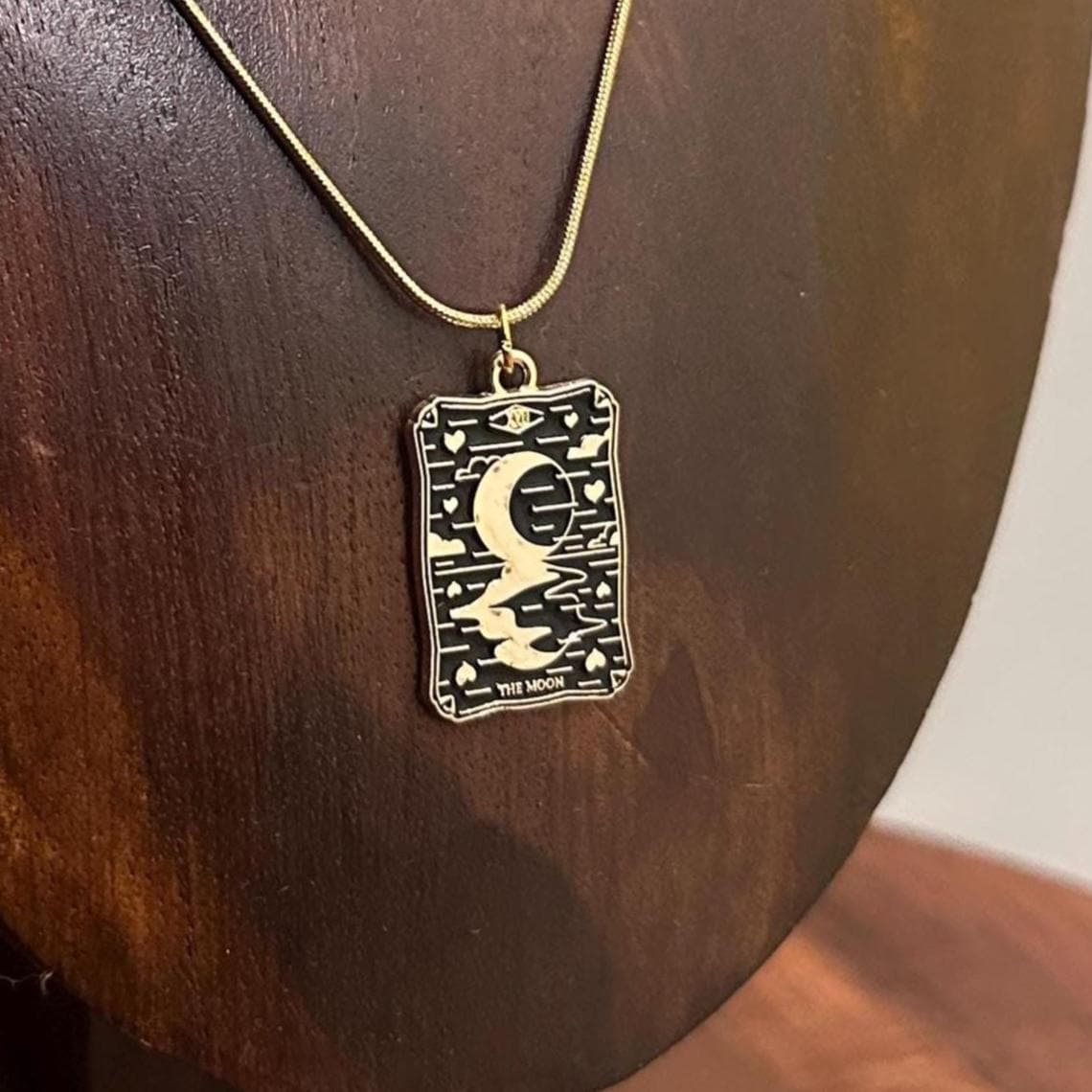Retro The Moon Tarot Card Pendant Necklace Gold Tone Snake Chain Lucky Gift