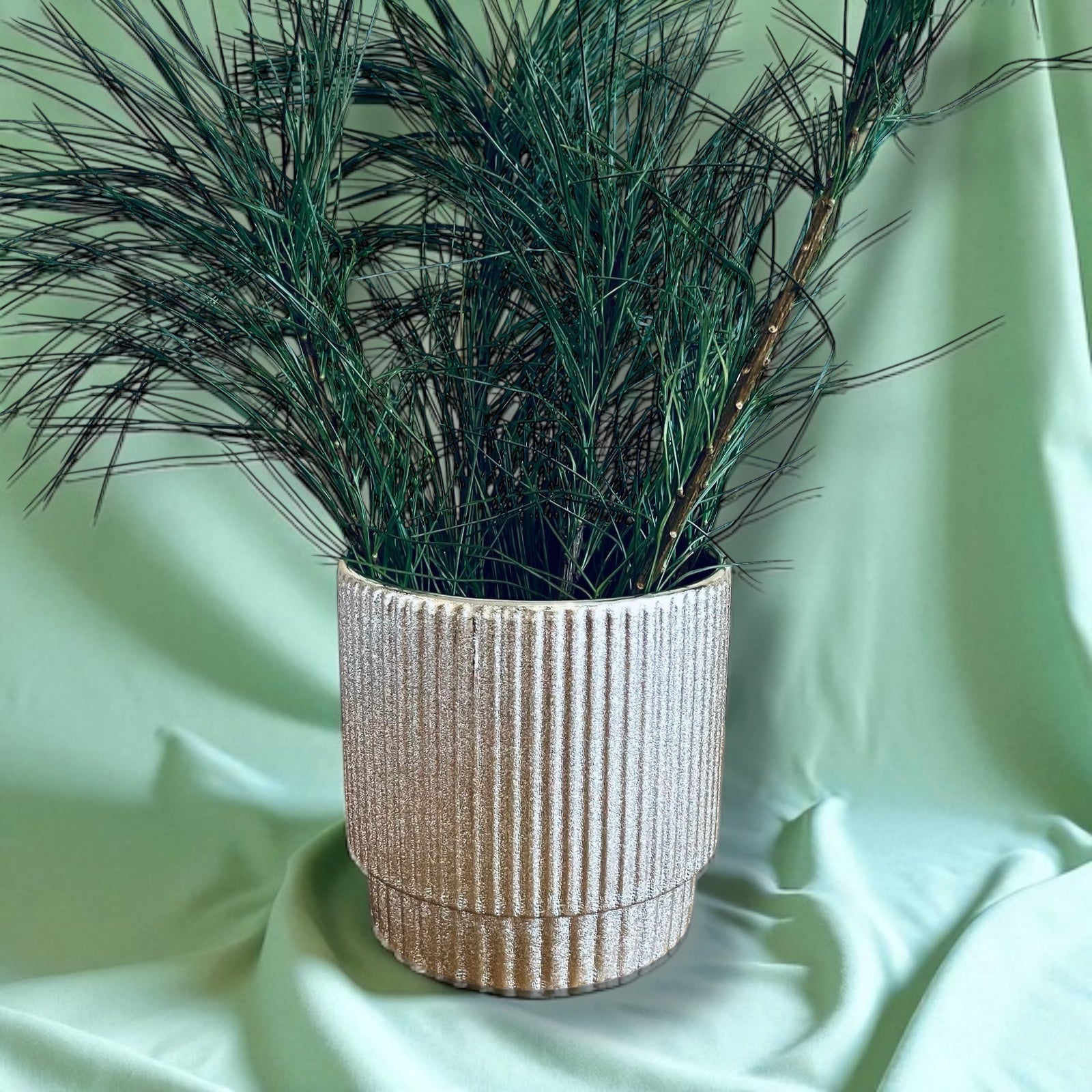 Metallic Gold Retro Planter Ribbed Plant Pot Unique Homeware Gift 11cm