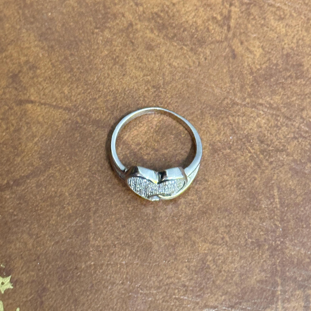 Vintage Unique 925 Silver Diamante Pierced Heart Ring - Size P 1/2