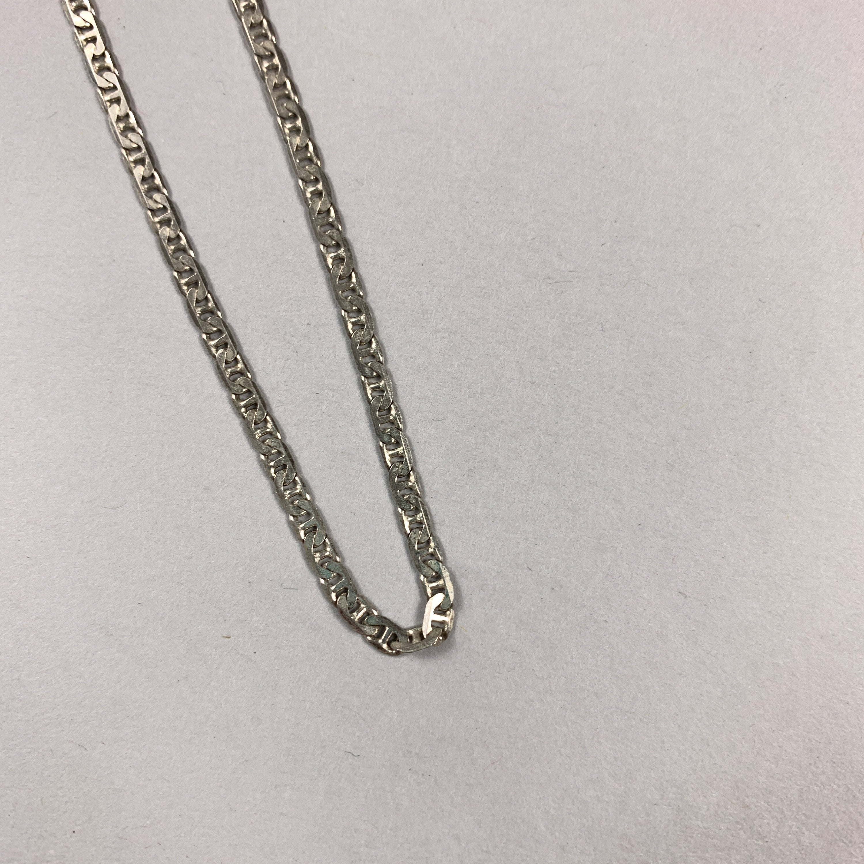 Vintage 925 Sterling Silver Short Choker Chain Necklace Made In Italy.