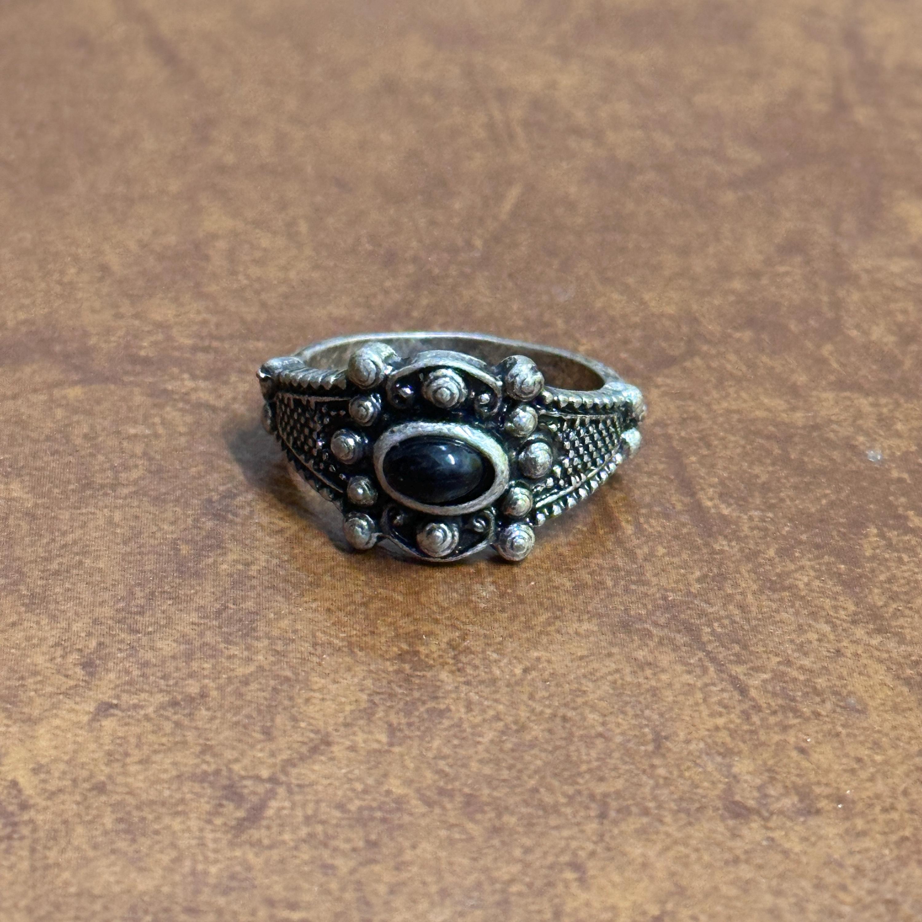 Vintage Gothic Black Eye Silver Tone Ring  - Size Q