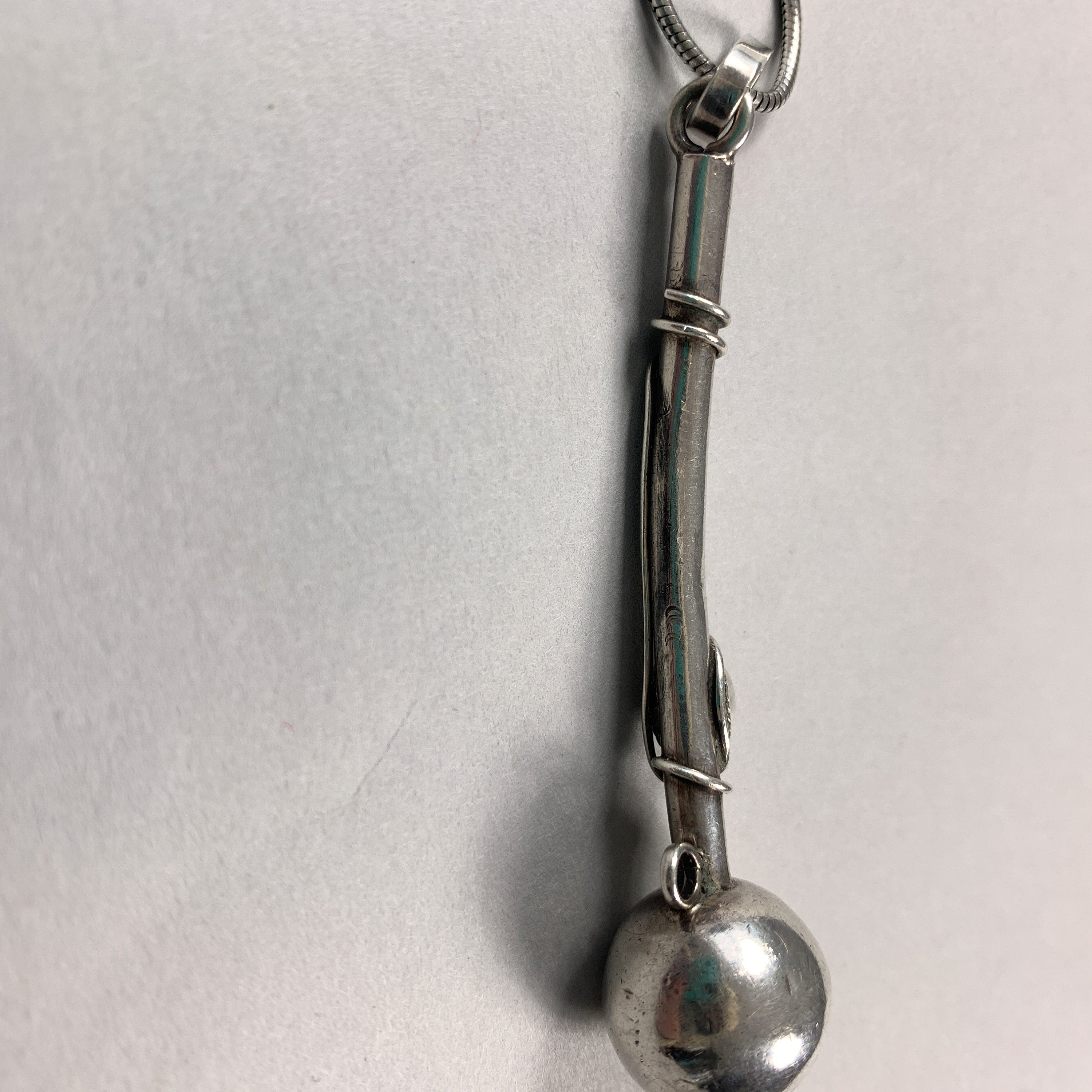 Vintage Unique Feather & Ball 925 Sterling Silver Long Garnet Pendant Necklace Boho Hippie Lucky Tri