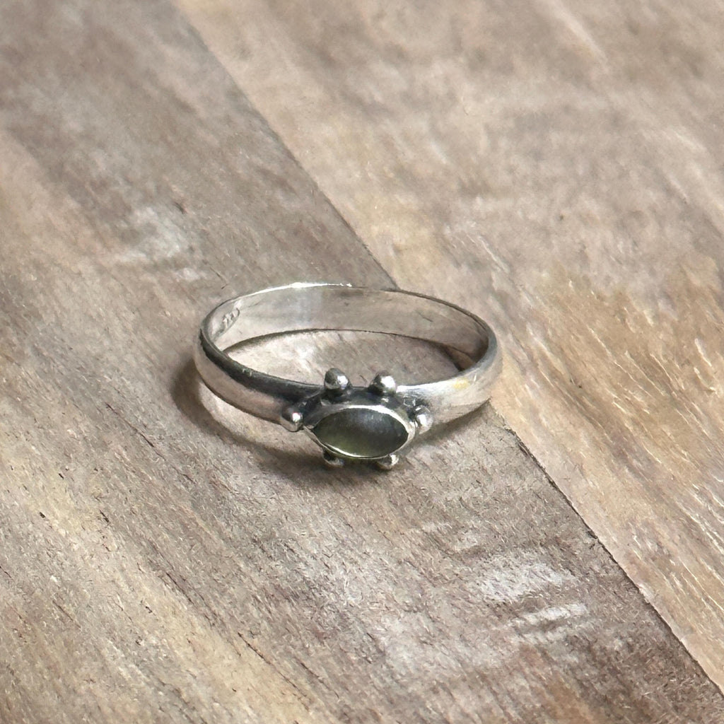 Vintage Unique 925 Silver Dark Green Gemstone Ring - Size L 1/2