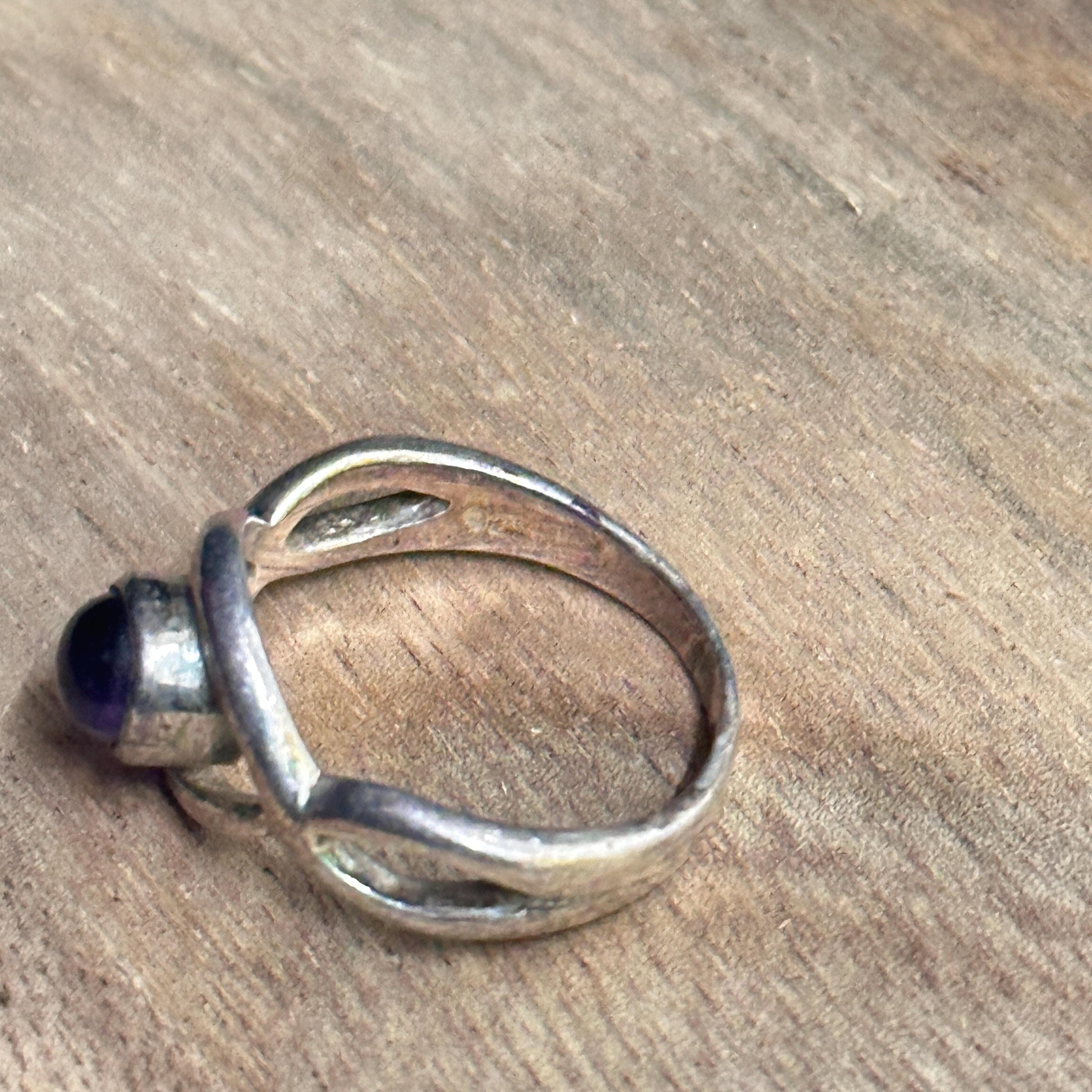 Vintage Unique 925 Silver Purple Gemstone Ring Gift- Size L