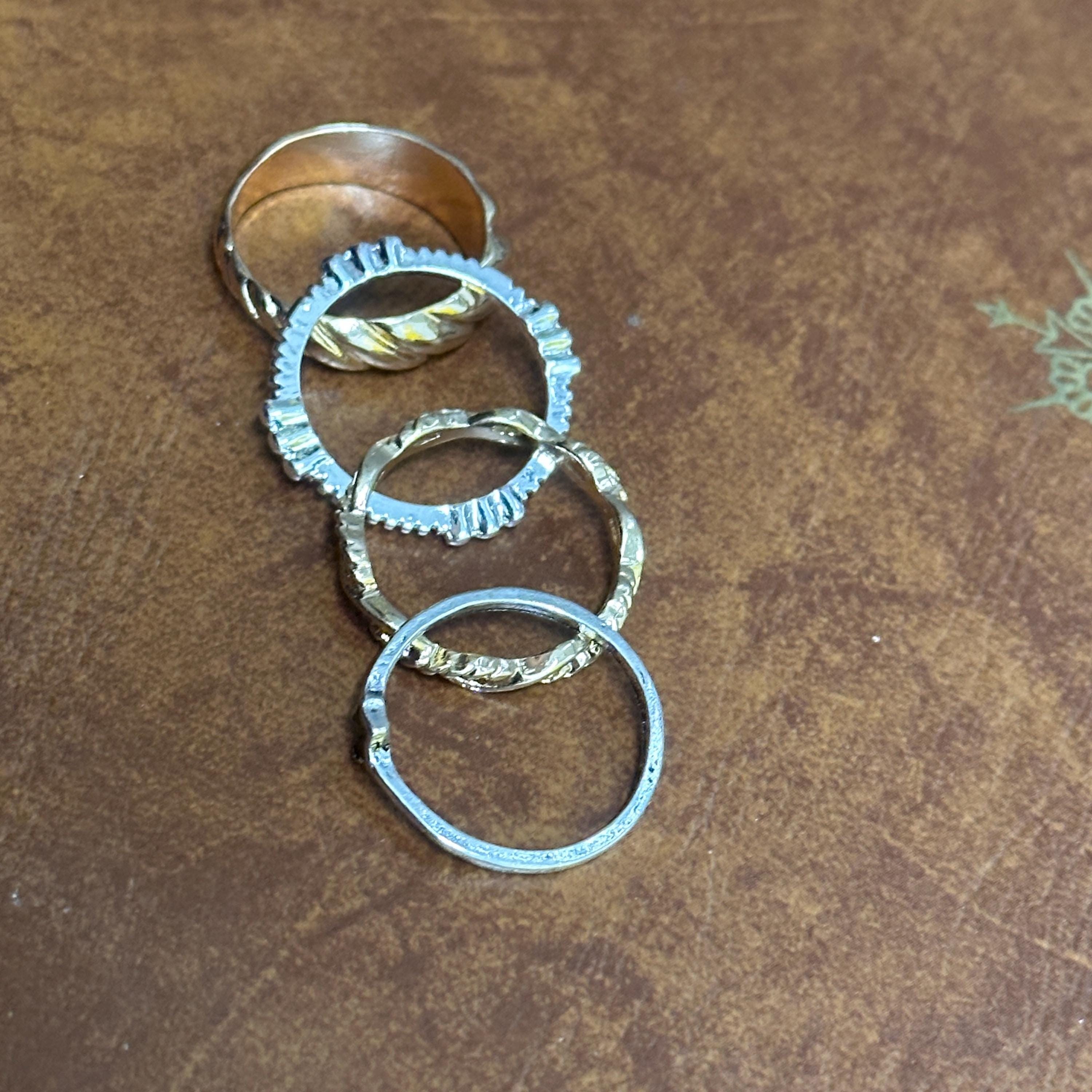 Vintage Costume Ring Bundle Silver/Gold Tone Stackable Rings Collection 4 Pieces - Size P 1/2